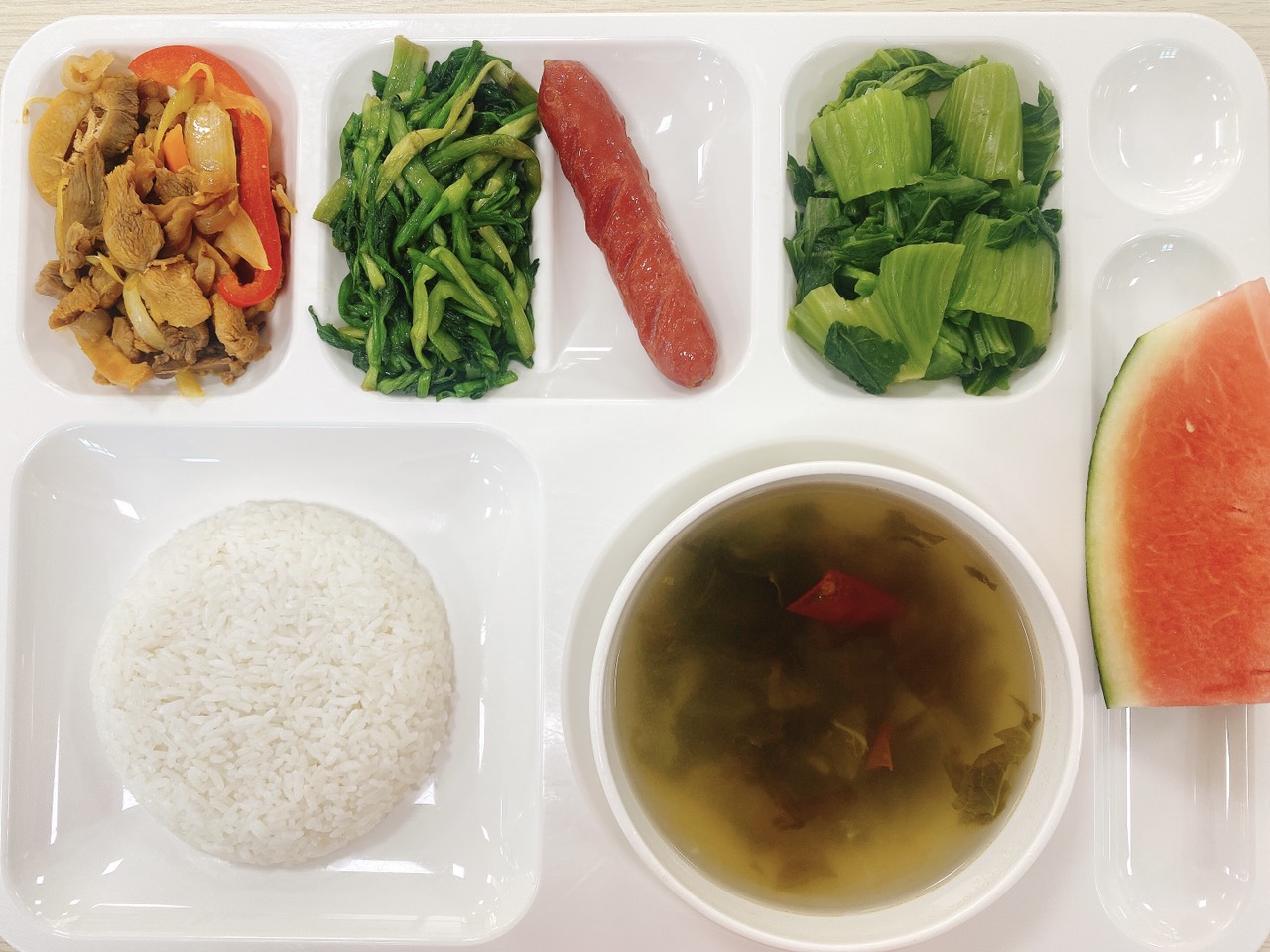 Tiêu Chuẩn An Toàn Vệ Sinh Trong Bếp Ăn Công Nghiệp